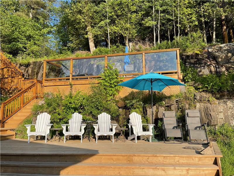 Lake Rosseau rent a cabin overlooking the falls